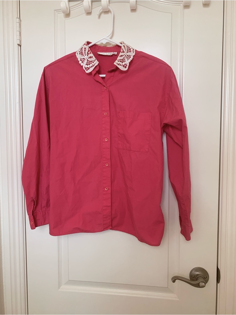 Vintage Stuart Lang Fuchsia Pink Lace Statement Collar Button-Down Blouse